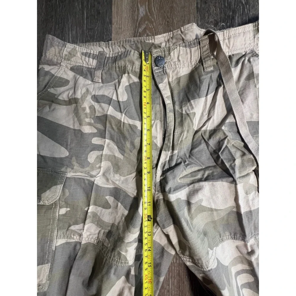 csg cargo shorts